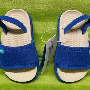 Boys or Girls Victoria Blue Slip On Shoes Size 6